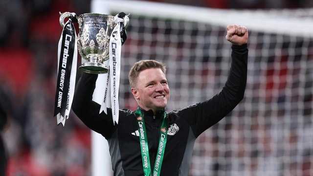 Arne Slot Sebut Newcastle 'Klub Kecil', Eddie Howe Ogah Respons