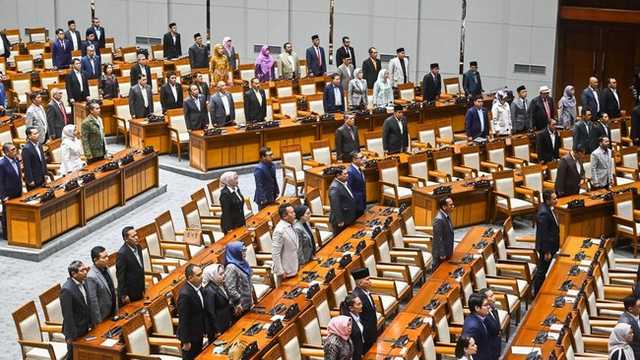 Search image article