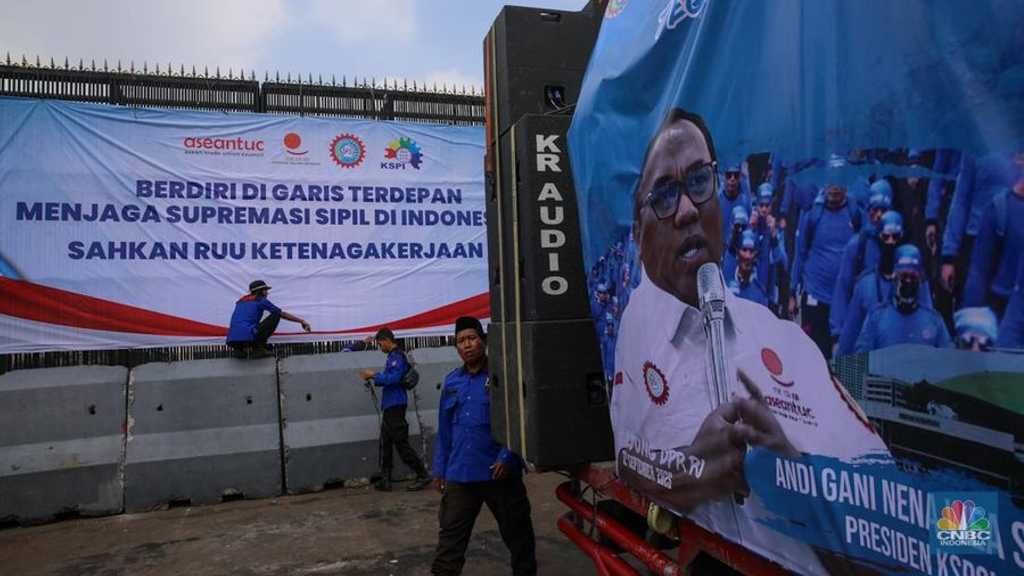 Buruh gelar apel kebangsaan 100 ribu orang, undang Prabowo di Bekasi