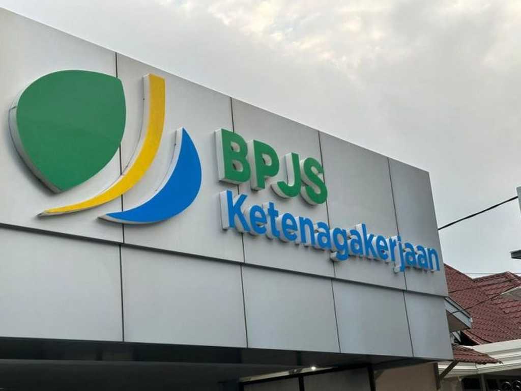Peserta aktif BPJS Ketenagakerjaan terus menurun jadi 39,95 juta, PHK melonjak