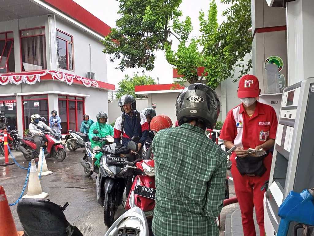 Subsidi BBM: Terjebak Politik, Transformasi Tata Kelola Energi Mendesak