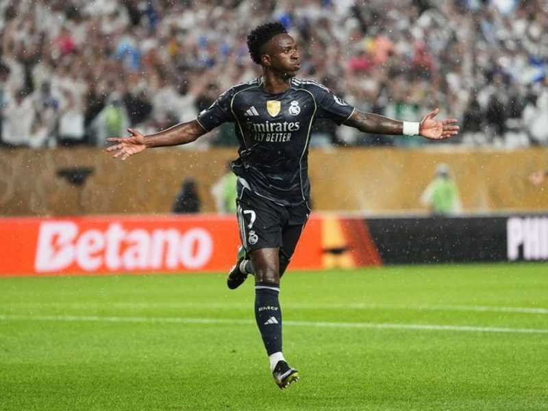 Hubungan Memanas! Real Madrid Siap Lepas Vinicius Junior Gara-gara Gaji Mbappe?