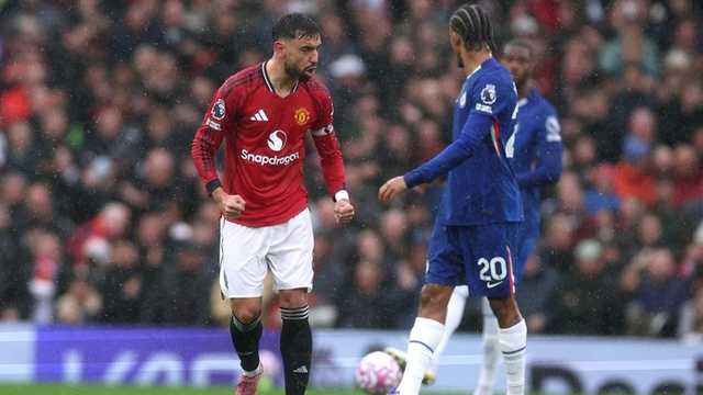 Bruno Fernandes cetak gol ke-100 untuk Manchester United