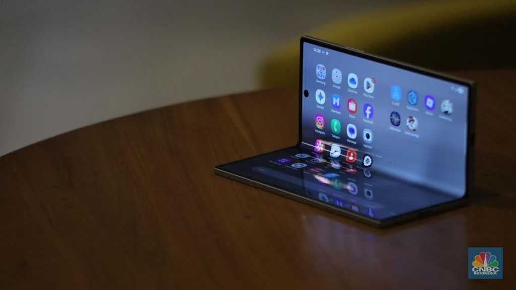 Samsung Galaxy Z Fold7: AI Canggih Permudah Hidup, Privasi Tetap Aman