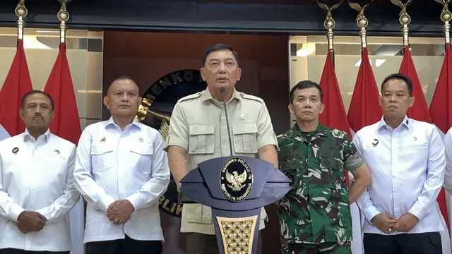 Menhan Sjafrie Tegaskan Kasus Ferry Irwandi Urusan Panglima TNI, Bukan Ranah Kebijakan Pertahanan!