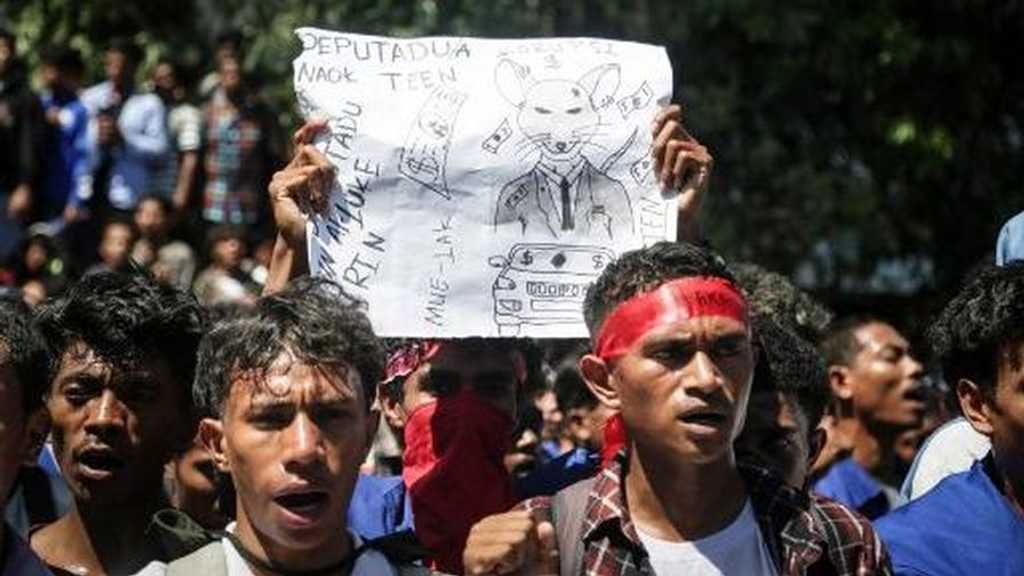 Parlemen Timor Leste tunduk, namun massa ancam protes lebih besar di Dili