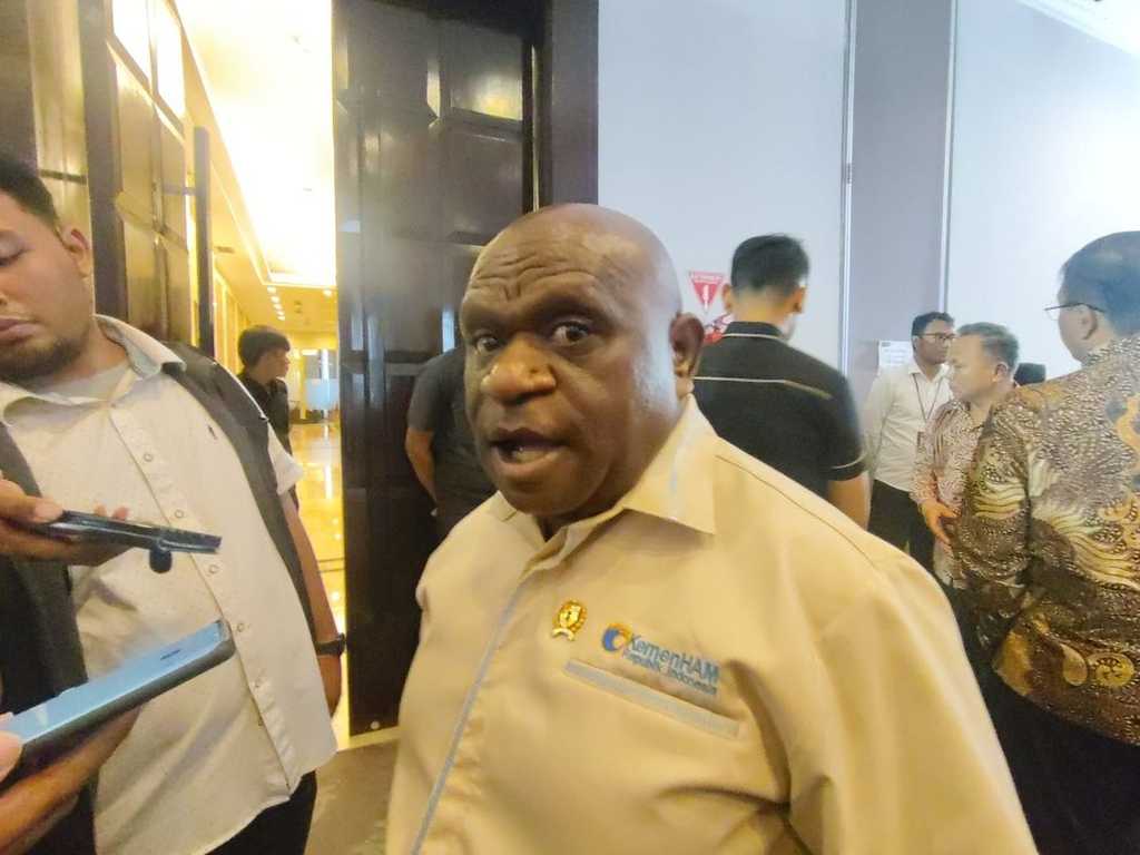Menteri HAM Natalius Pigai: Terlalu Dini Nyatakan Demonstran Hilang, Bisa Saja Sembunyi