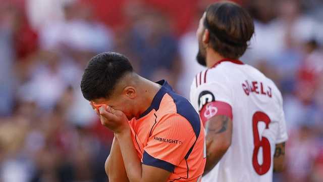 Barcelona Tumbang 1-4 dari Sevilla, Flick: Harus Diterima