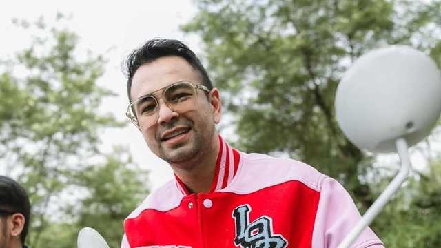 Search image article