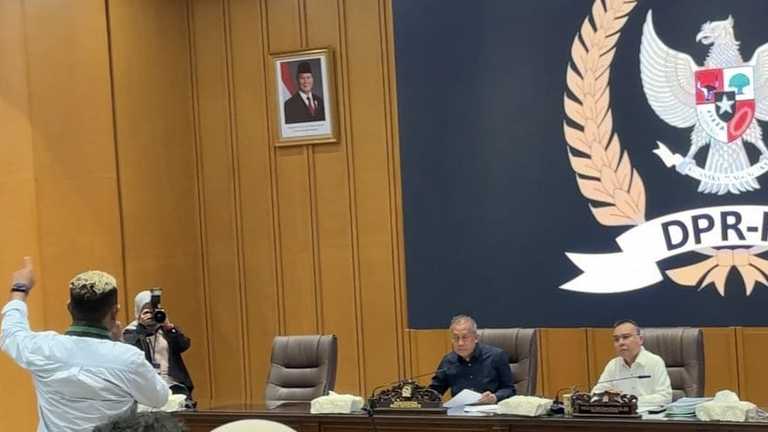 Search image article