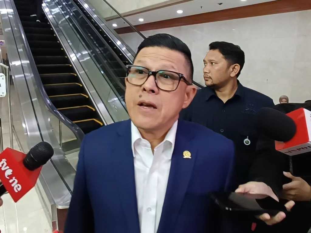 Anggota DPR dukung “Stop Tot Tot Wuk Wuk”, kritik pejabat pakai sirene.