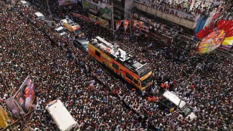 39 orang tewas dalam desak-desakan kampanye aktor India Vijay