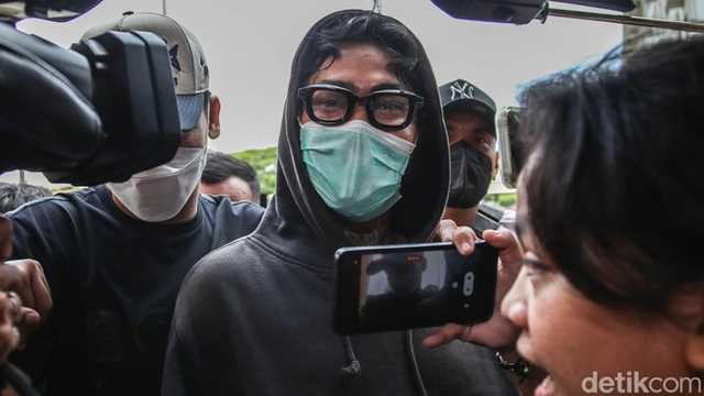 Search image article