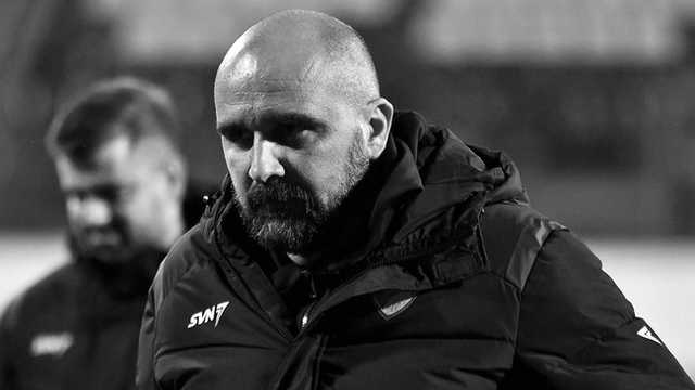 Pelatih FK Radnicki Tumbang di Lapangan, Meninggal Dunia Akibat Serangan Jantung