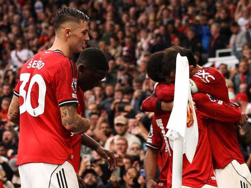 Apes! Selain Cunha, Mason Mount Juga Cedera di Laga MU vs Burnley