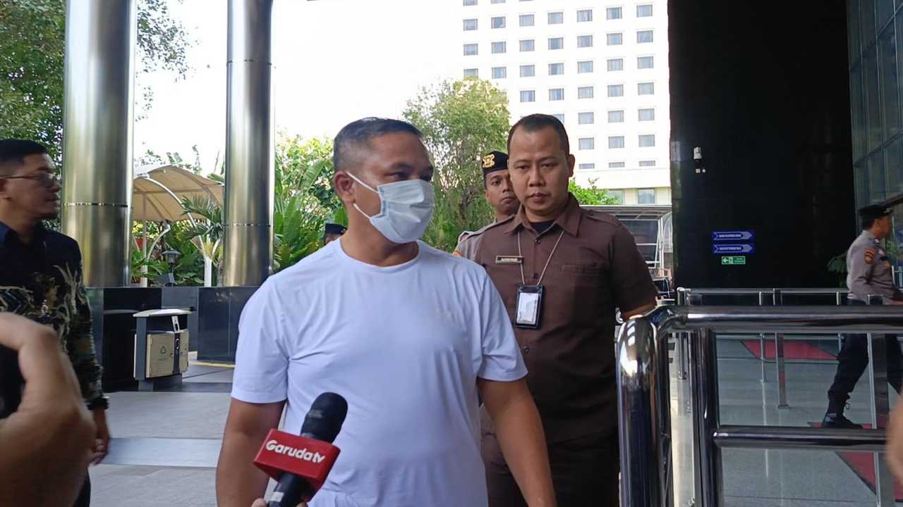 Search image article