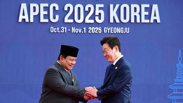 KTT APEC Korea: Prabowo Disambut Hangat Presiden Lee Jae Myung