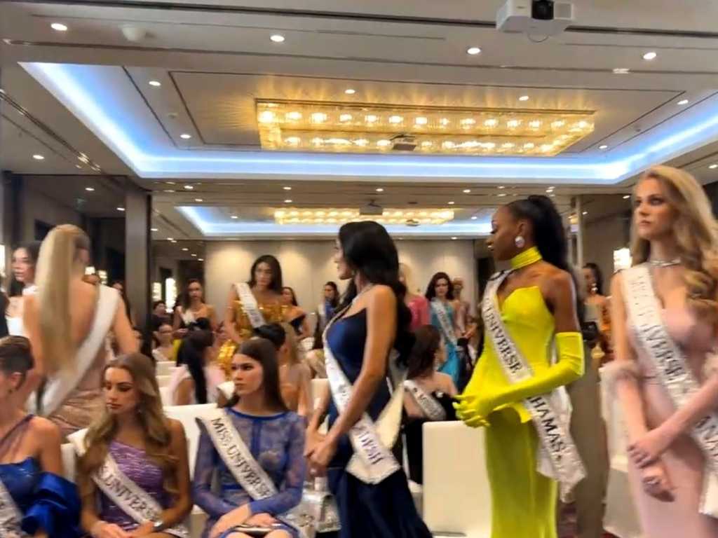 Insiden Miss Universe: Miss Meksiko Dimarahi, Kontestan Ramai-ramai Walk Out