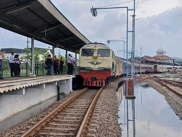 Search image article