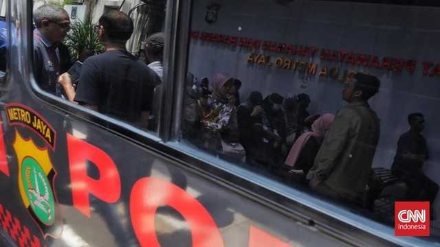 Polda Metro Jaya pertimbangkan penahanan Delpedro Marhaen dkk