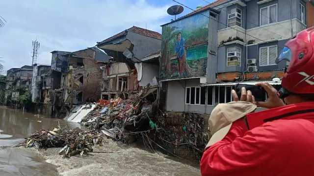 Banjir Bali Tewaskan 2 Orang, Wanita Hamil 2 Bulan Hanyut di Jembrana