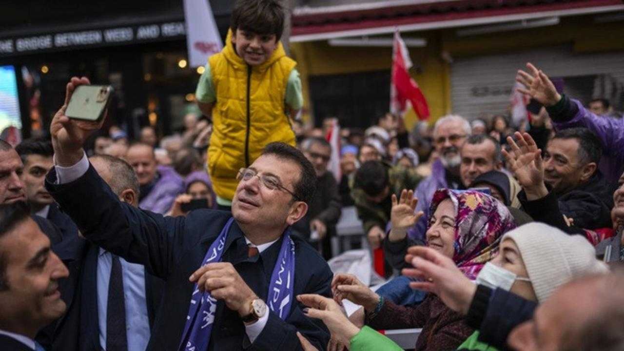 Ratusan Dakwaan Jerat Mantan Wali Kota Istanbul, Saingan Erdogan