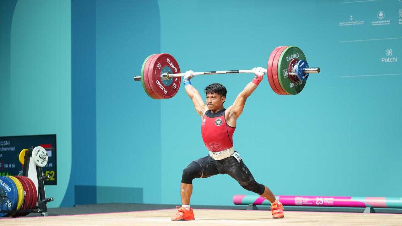Indonesia Raih Emas Pertama ISG, Lifter Husni Cetak Hattrick