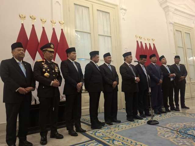 Search image article