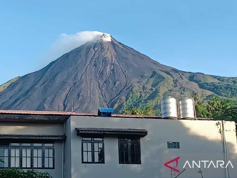 PGA ingatkan warga Siau siaga, aktivitas Gunung Karangetang meningkat drastis