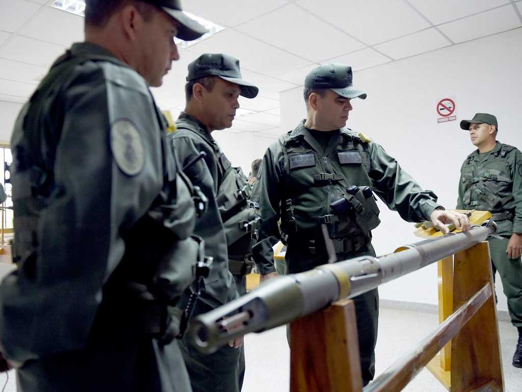 Trinidad dan Tobago Siaga Penuh: Militer Dikerahkan di Tengah Ketegangan AS-Venezuela