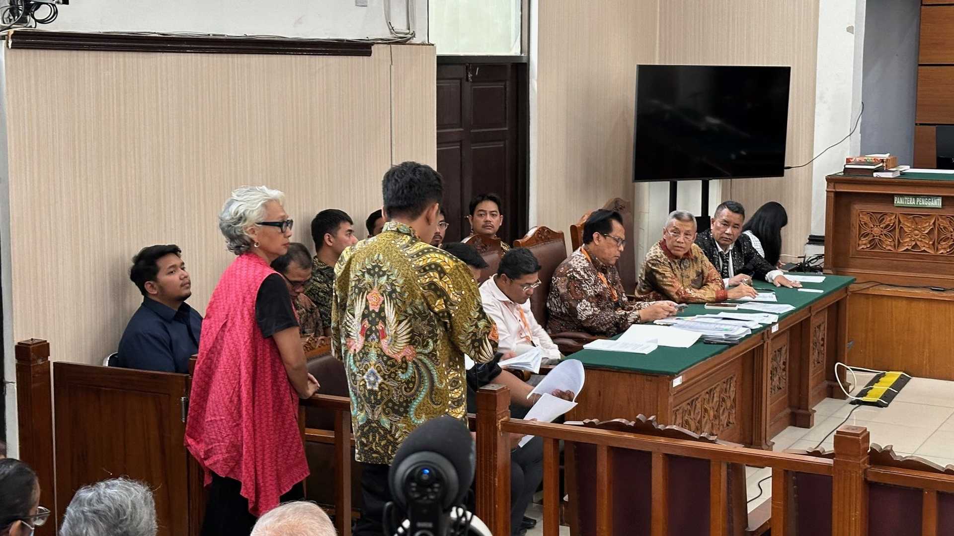 Search image article