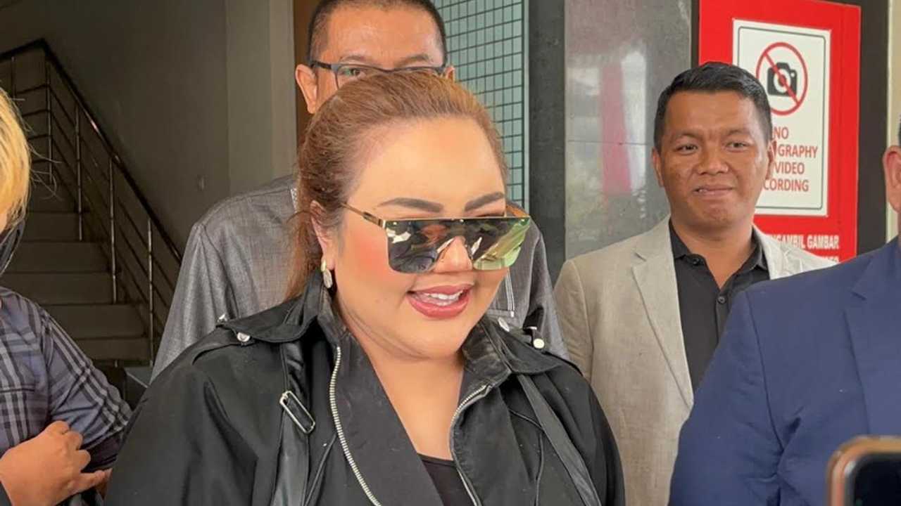 Selebgram Lisa Mariana Resmi Tersangka Kasus Fitnah Ridwan Kamil