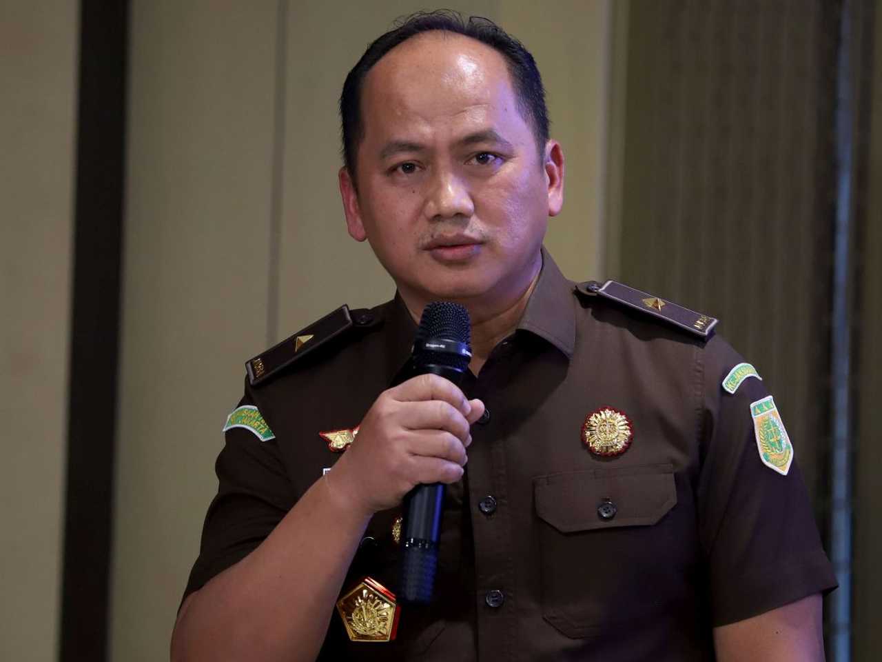 Search image article