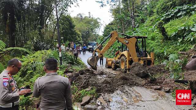 Ngeri! Banjir Bandang & Longsor Terjang Nagekeo NTT, 3 Tewas 4 Hilang