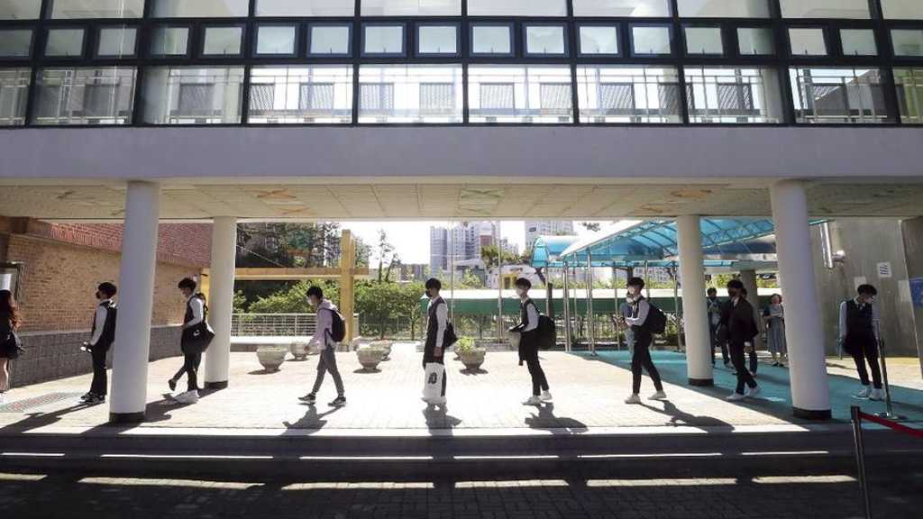 Korea Selatan Resmi Larang Ponsel di Sekolah Mulai 2026, Ancam Masa Depan Anak Muda