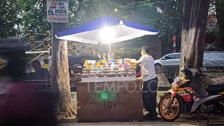 CISDI Desak Pemerintah Berlakukan Cukai Rokok Adil, Soroti Bahaya SKT