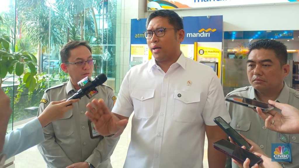 Pemerintah Setop Sementara Impor Gula Mentah, Sisa Kuota 30% Ditahan