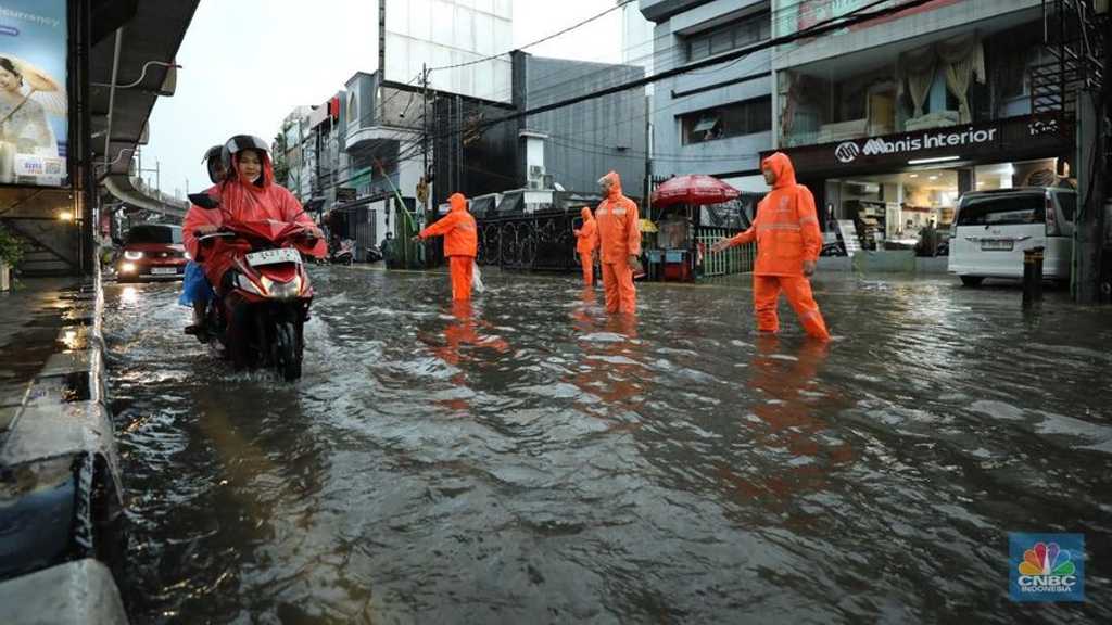 Indonesia Masuki Puncak Musim Hujan, BMKG Waspada Bencana Hidrometeorologi