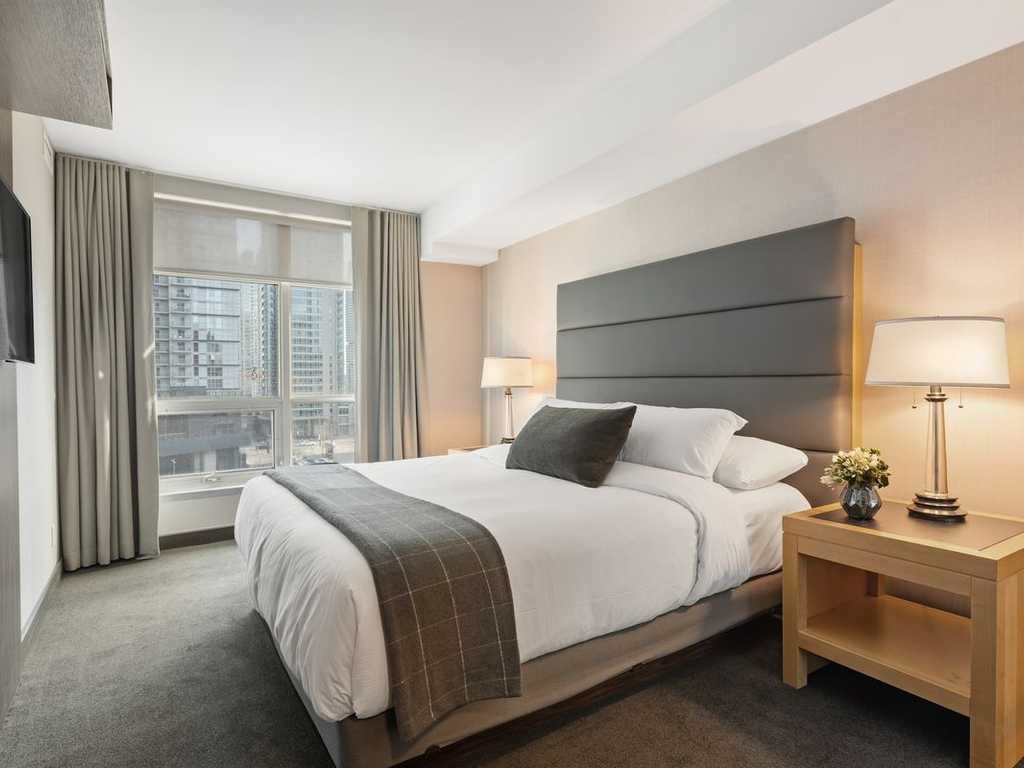 Didenda Rp 70 Juta, Wanita China Banjiri Kamar Hotel