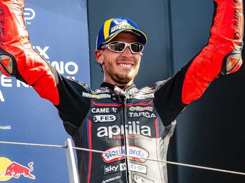 Marco Bezzecchi tidak terlalu ambisius kejar peringkat 3 dari Pecco Bagnaia di MotoGP 2025