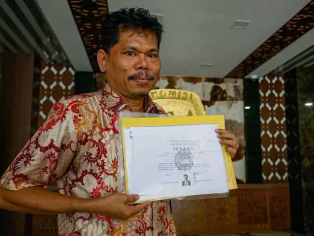 Pengamat Kantongi Salinan Ijazah Jokowi, Sama dengan yang Beredar