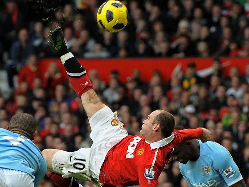 Rooney pesta dengan pemain City setelah kekalahan 6-1