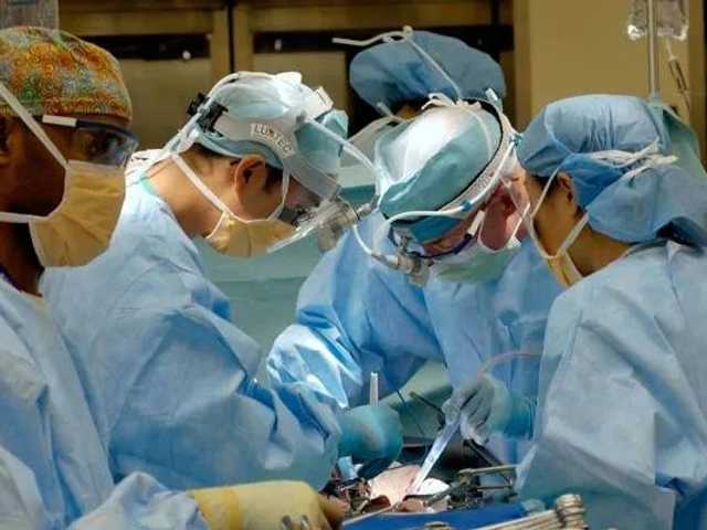 KFSHRC Riyadh: Operasi Tumor Otak Robotik Pertama di Dunia, Pasien Pulang 24 Jam
