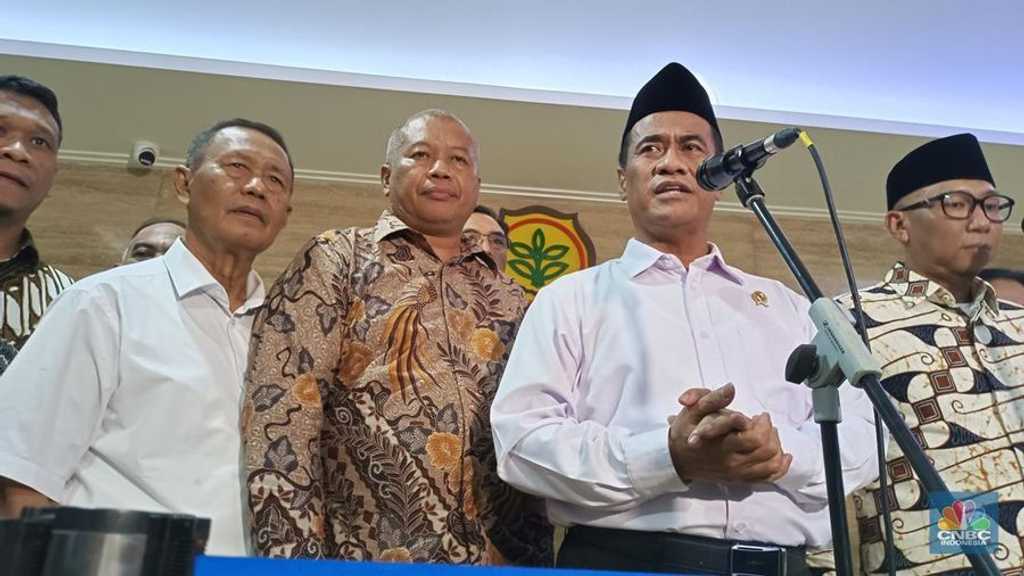 Prabowo instruksikan larangan terbatas impor etanol