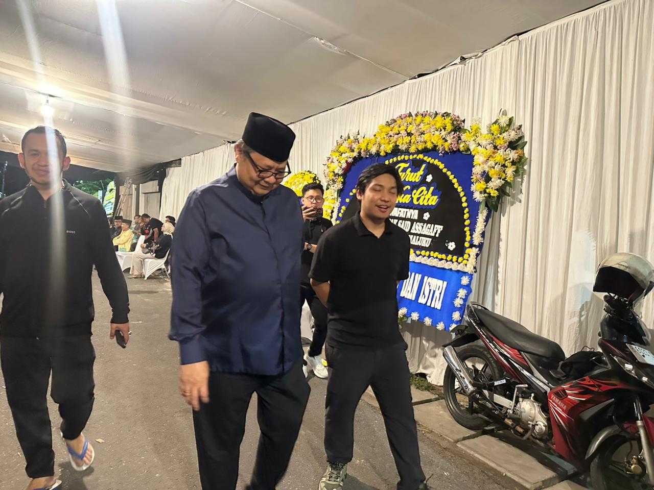 Search image article