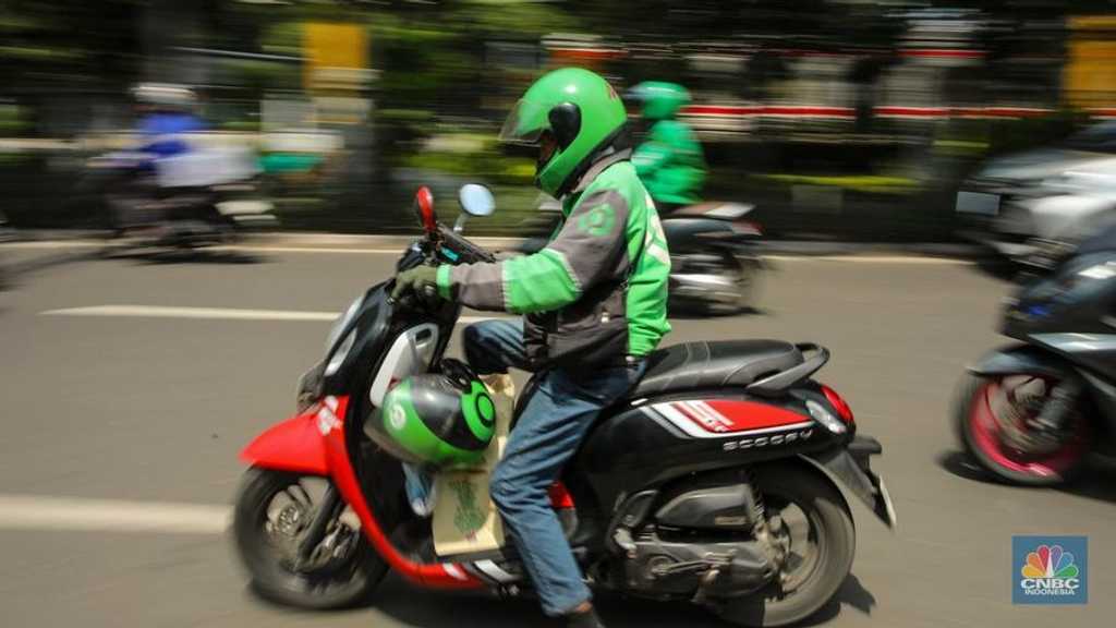 Driver Ojol Tewas Dilindas Rantis Brimob, Gojek Berduka, Netizen Desak Keadilan
