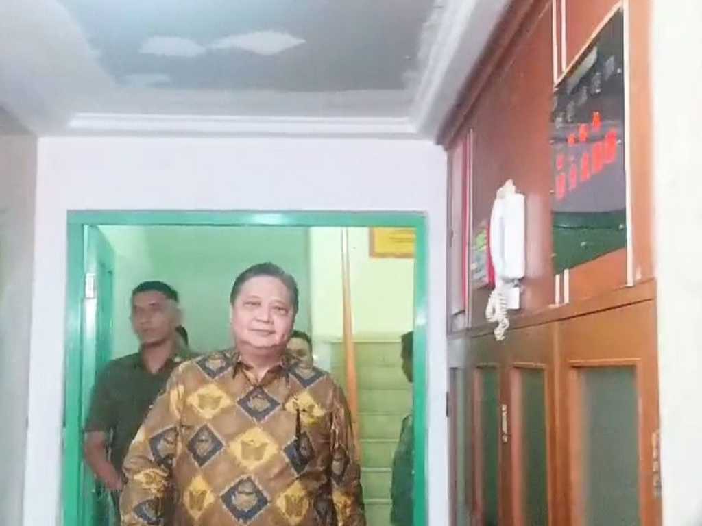 Search image article