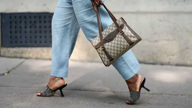 Data jutaan pelanggan Gucci, Balenciaga, Alexander McQueen diretas, diminta tebusan