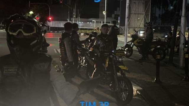 Search image article