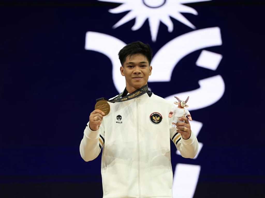 Rijal Abdillah Sabet Emas Angkat Besi di Asian Youth Games 2025
